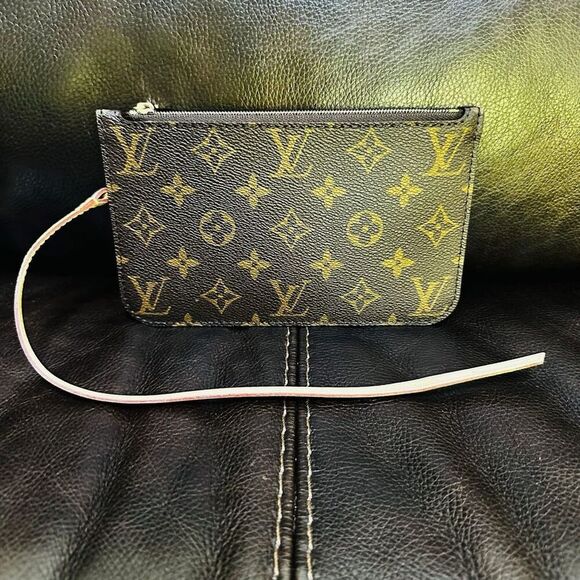 Louis Vuitton Handbags - Louis Vuitton Neverfull PM Pouch Monogram